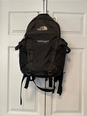 The North Face Recon Backpack FlexVent Black Travel School Bag